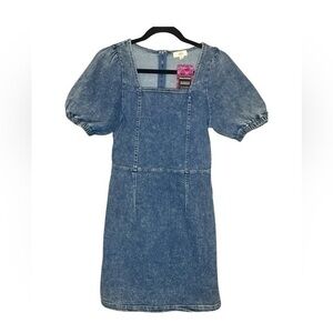 Entro denim dress size medium nwt